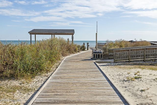 205 Islander Drive B2, Emerald Isle, NC 28594