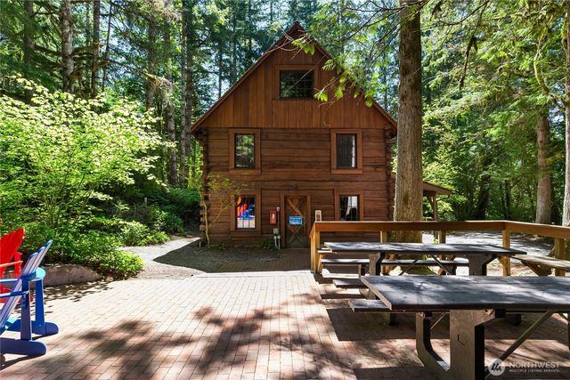 10500 Mt Baker Highway #905, Deming, WA 98244