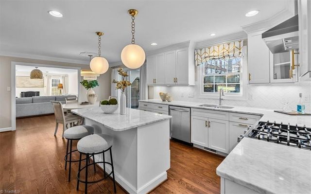 1005 Westminster Drive, Greensboro, NC 27410