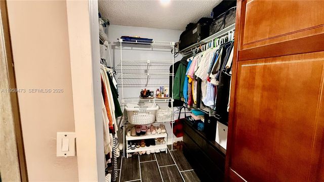 5470 Pine Cir, Coral Springs, FL 33067