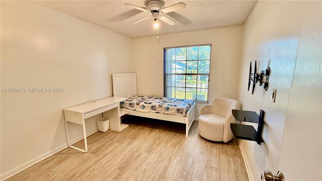 5470 Pine Cir, Coral Springs, FL 33067