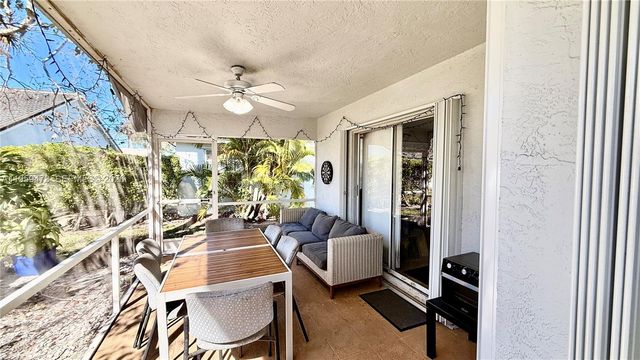 5470 Pine Cir, Coral Springs, FL 33067