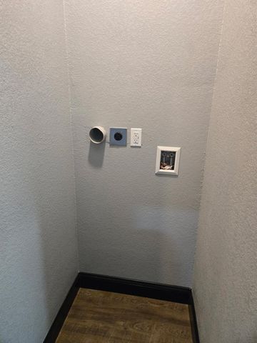 2886 Broadway Street B, San Leon, TX 77539