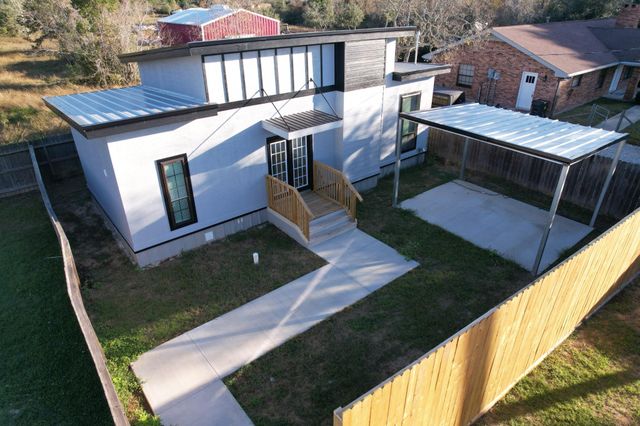 2886 Broadway Street B, San Leon, TX 77539