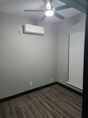 2886 Broadway Street B, San Leon, TX 77539