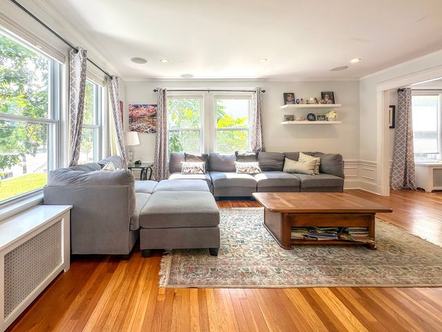 35 Reedsdale Road 35, Milton, MA 02186
