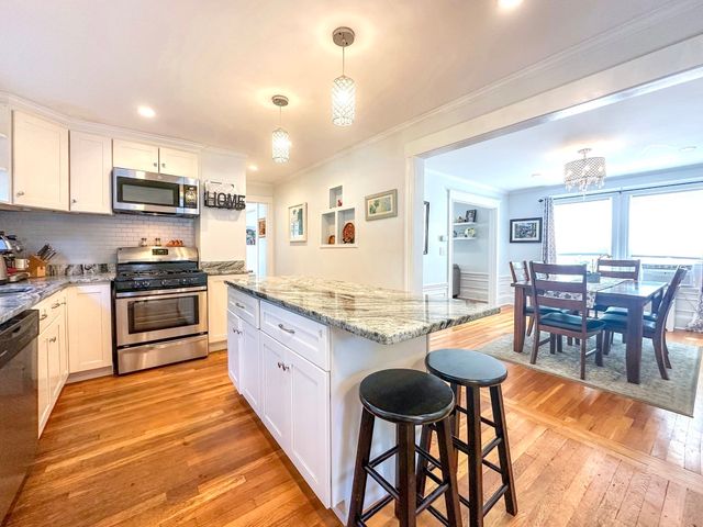 35 Reedsdale Road 35, Milton, MA 02186