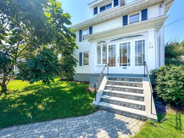 35 Reedsdale Road 35, Milton, MA 02186
