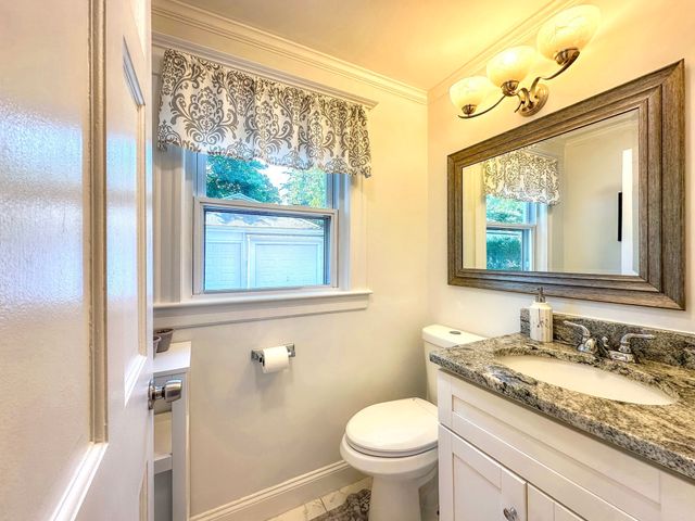 35 Reedsdale Road 35, Milton, MA 02186