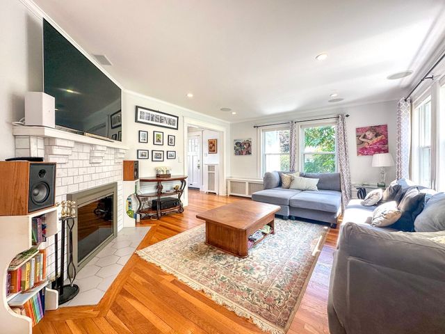 35 Reedsdale Road 35, Milton, MA 02186