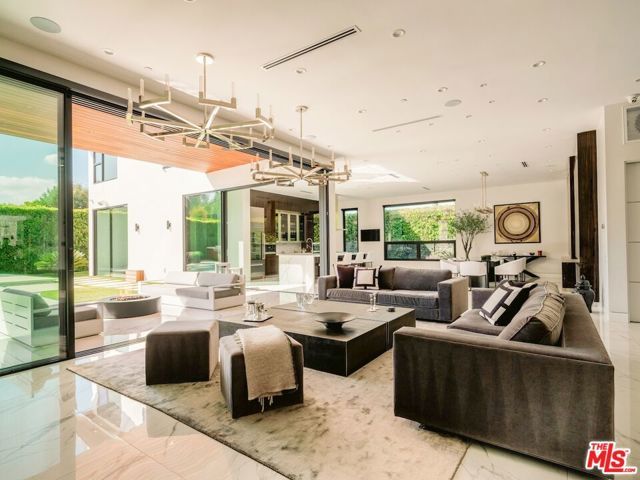 4049 Coldwater Canyon Avenue, Studio City (los Angeles), CA 91604
