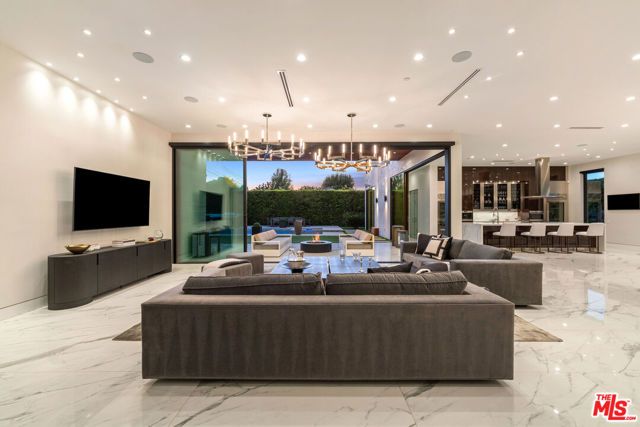 4049 Coldwater Canyon Avenue, Studio City (los Angeles), CA 91604