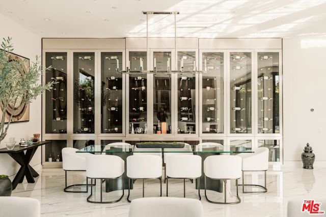 4049 Coldwater Canyon Avenue, Studio City (los Angeles), CA 91604