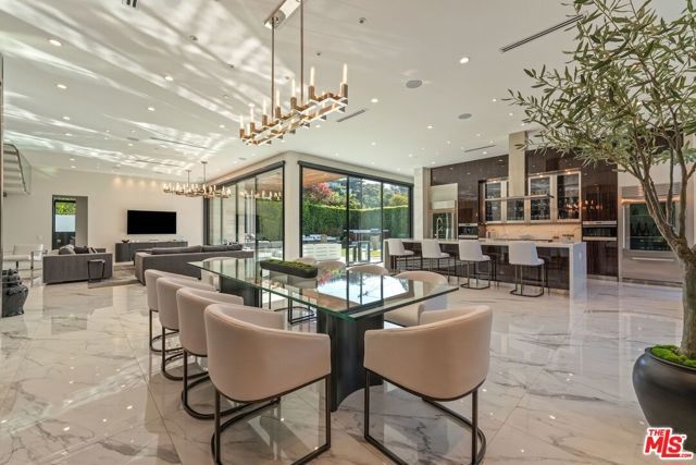 4049 Coldwater Canyon Avenue, Studio City (los Angeles), CA 91604