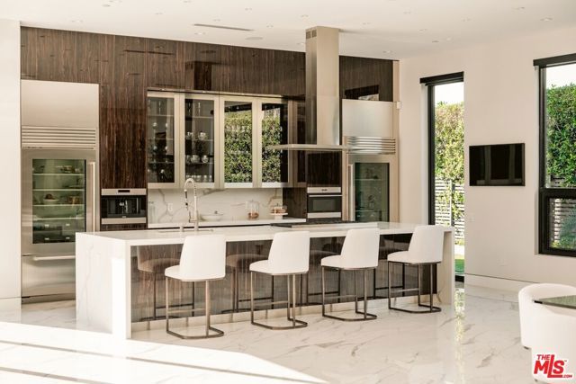 4049 Coldwater Canyon Avenue, Studio City (los Angeles), CA 91604
