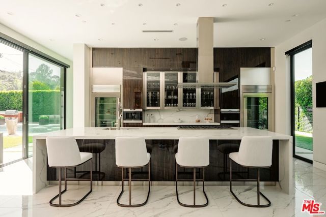4049 Coldwater Canyon Avenue, Studio City (los Angeles), CA 91604