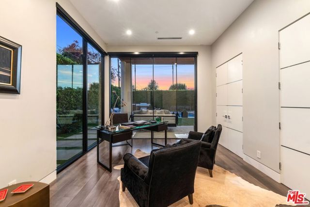 4049 Coldwater Canyon Avenue, Studio City (los Angeles), CA 91604