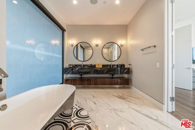 4049 Coldwater Canyon Avenue, Studio City (los Angeles), CA 91604