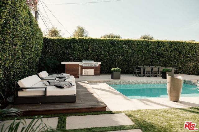 4049 Coldwater Canyon Avenue, Studio City (los Angeles), CA 91604