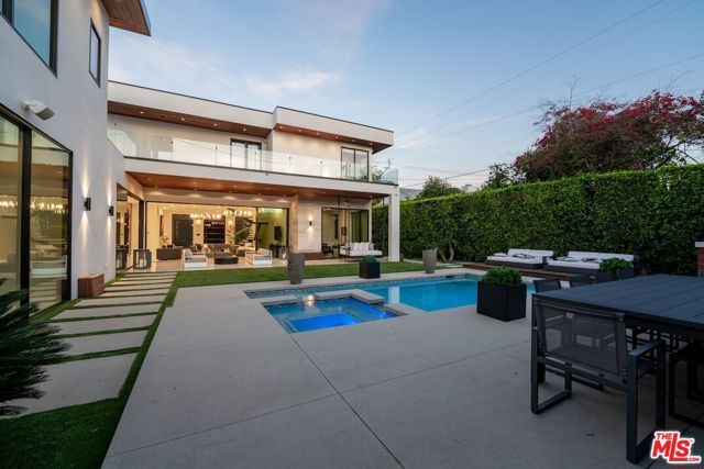 4049 Coldwater Canyon Avenue, Studio City (los Angeles), CA 91604