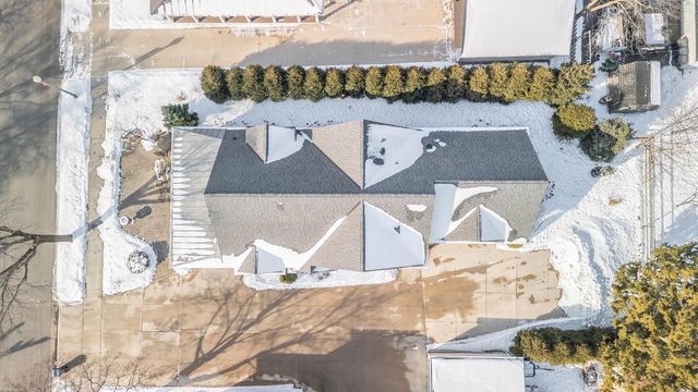 241 E Rhine STREET, Elkhart Lake, WI 53020