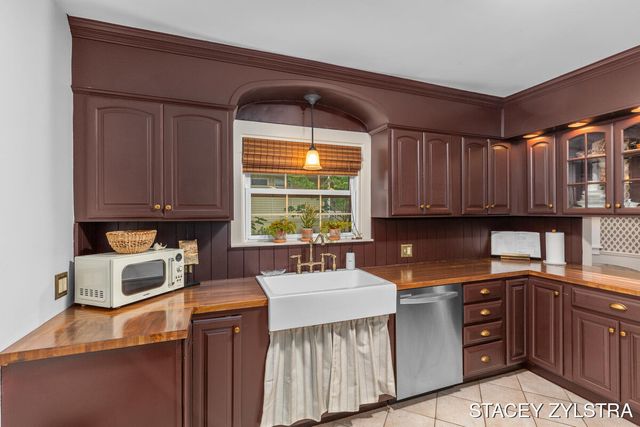 3331 Fulton Street E, Grand Rapids Twp, MI 49546