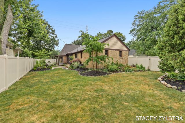 3331 Fulton Street E, Grand Rapids Twp, MI 49546