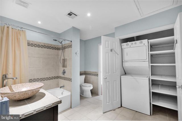 72-6 AZALEA WAY, Reading, PA 19606