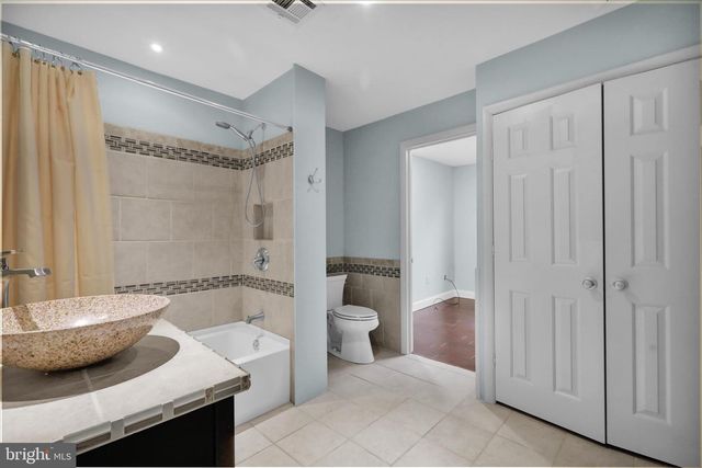 72-6 AZALEA WAY, Reading, PA 19606