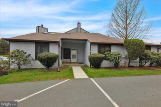 72-6 AZALEA WAY, Reading, PA 19606