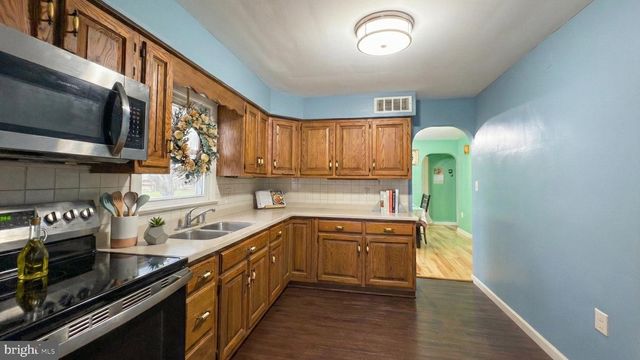 321 S HARLAN ST, York, PA 17402