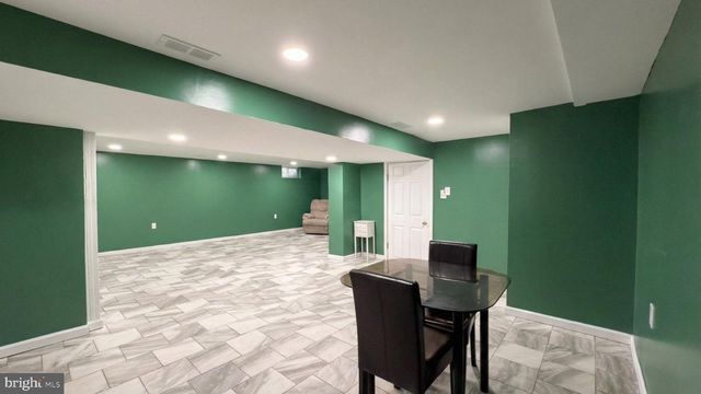 321 S HARLAN ST, York, PA 17402