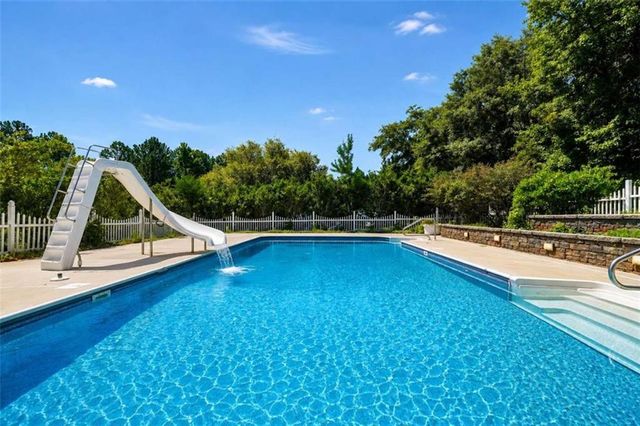390 Burg Road, Locust Grove, GA 30248
