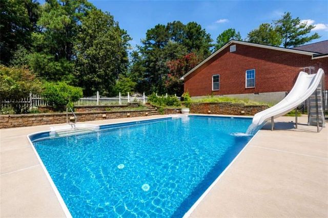 390 Burg Road, Locust Grove, GA 30248
