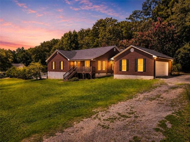 390 Burg Road, Locust Grove, GA 30248