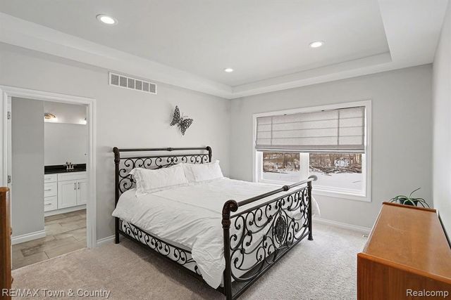 13336 Julie Anne Court, Fenton, MI 48430