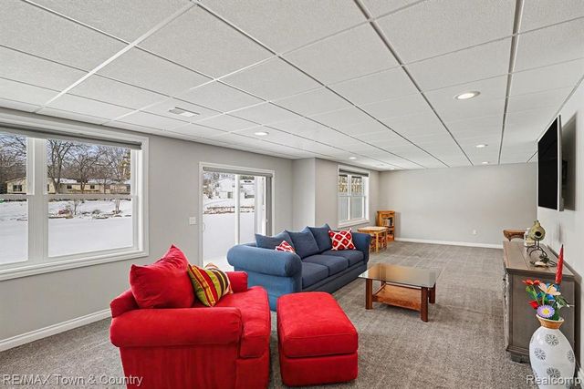 13336 Julie Anne Court, Fenton, MI 48430