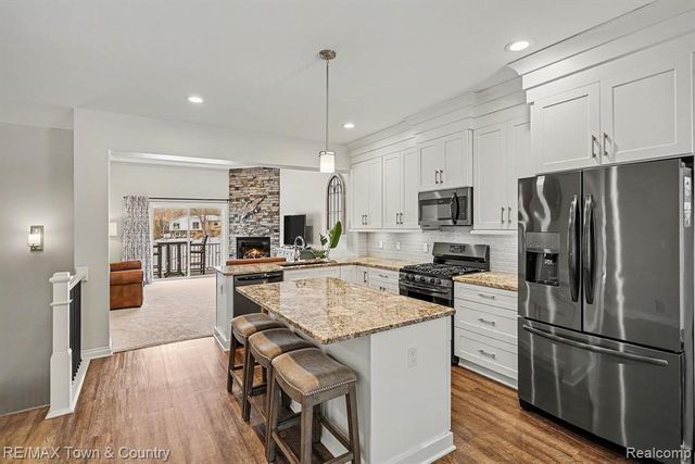 13336 Julie Anne Court, Fenton, MI 48430