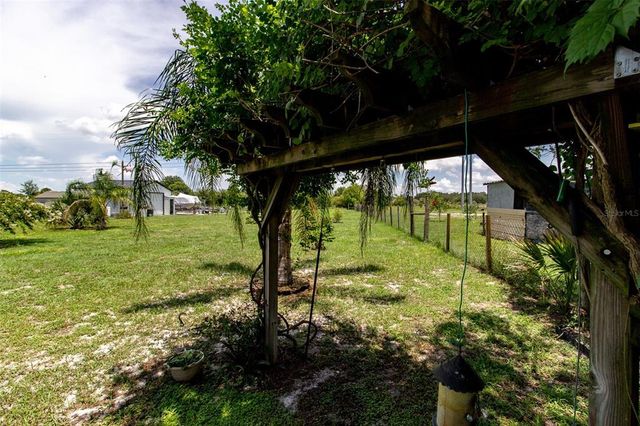 18 CACTUS CIRCLE E, Winter Haven, FL 33880