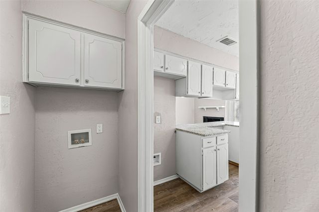 221 Asbury Drive, Saginaw, TX 76179