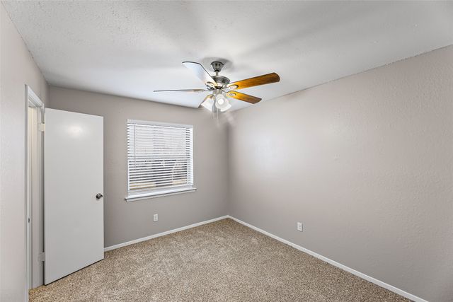 221 Asbury Drive, Saginaw, TX 76179