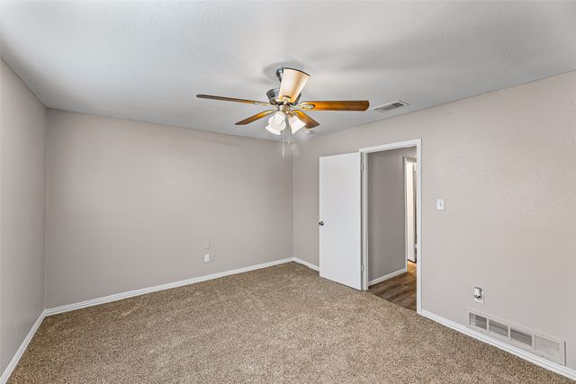 221 Asbury Drive, Saginaw, TX 76179