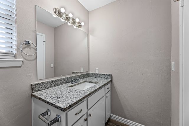 221 Asbury Drive, Saginaw, TX 76179