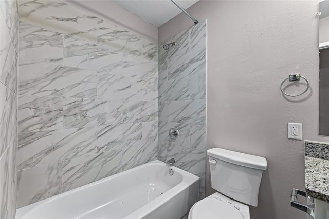 221 Asbury Drive, Saginaw, TX 76179