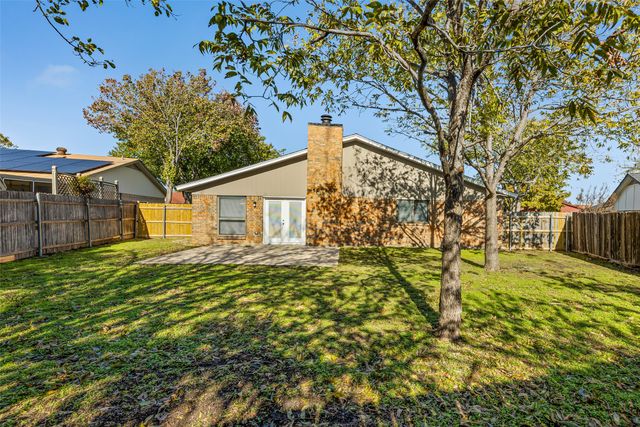 221 Asbury Drive, Saginaw, TX 76179