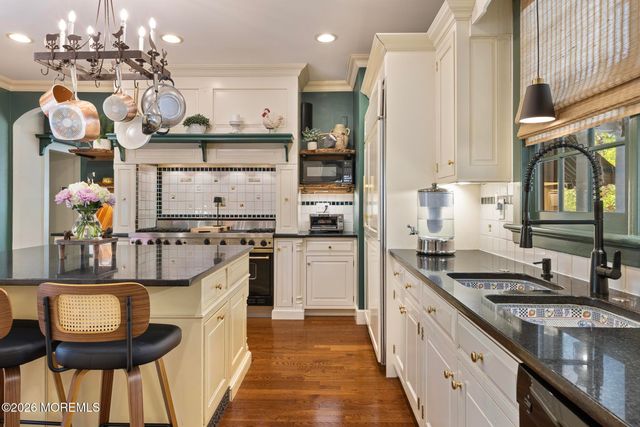 52 Buena Vista Avenue, Rumson, NJ 07760