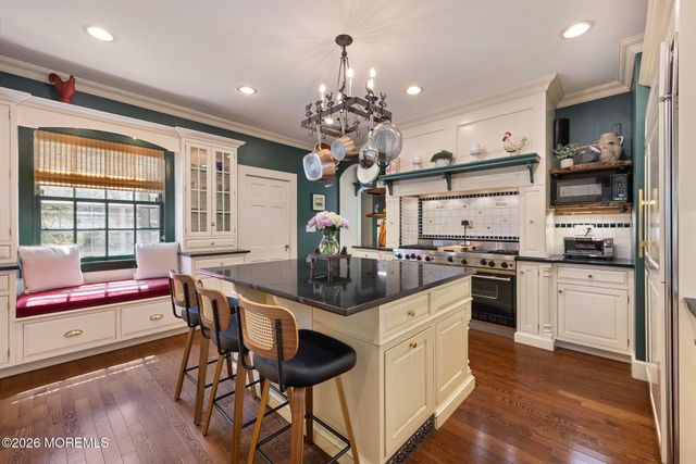 52 Buena Vista Avenue, Rumson, NJ 07760