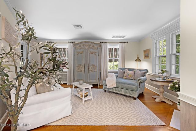52 Buena Vista Avenue, Rumson, NJ 07760