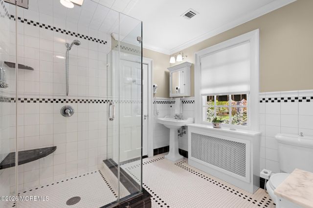 52 Buena Vista Avenue, Rumson, NJ 07760