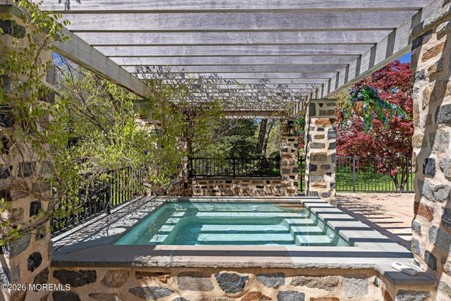 52 Buena Vista Avenue, Rumson, NJ 07760